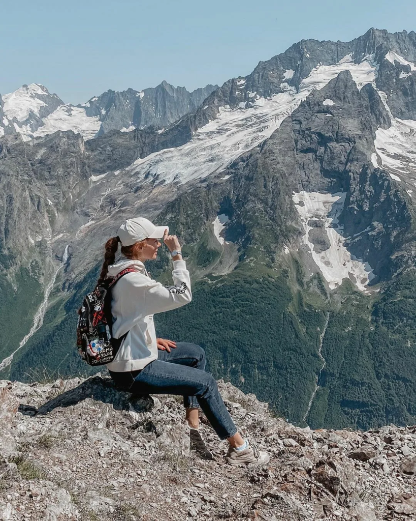 Woman enjoying view on hike